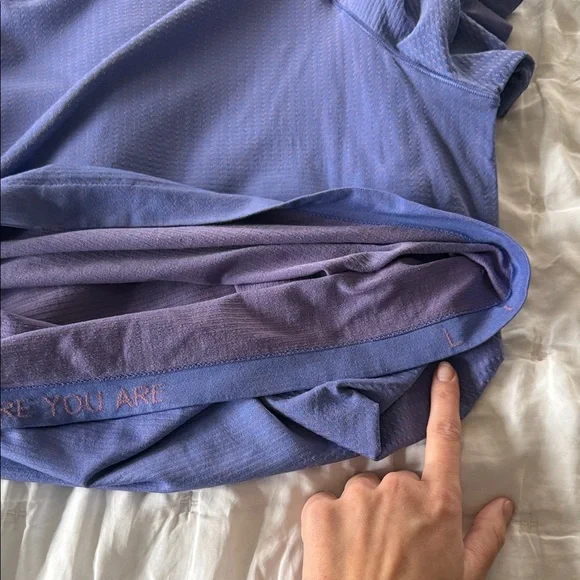 Lululemon Men's Short Sleeve Tee - Picture 8 of 8